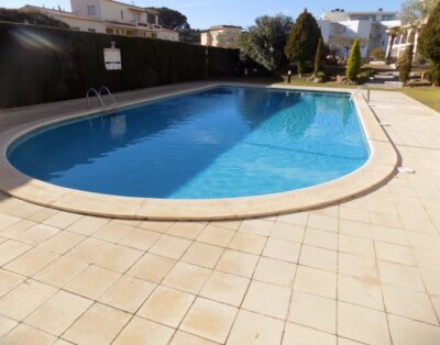 Apartment to rent in L’Escala 90 mts from Riells Beach