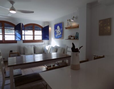 Holiday House L’Escala 4 Minutes from the Beach