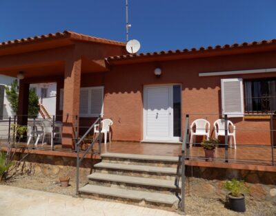 House for rent in Riells L’Escala residential neighborhood