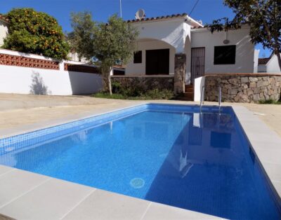 Ground floor house with swimming-pool in L’Escala